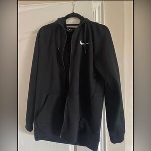 Men’s Nike sweater (SOLD)